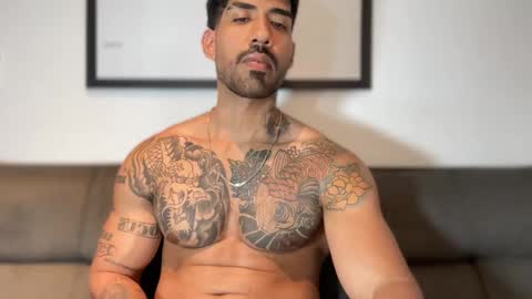 Snapshot of myke_esthetic chatting on 11, 1, 2025 Myke esthetic online show from 11, 1, 2025