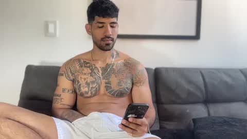 Snapshot of myke_esthetic chatting on 22, 1, 2025 Myke esthetic online show from 22, 1, 2025