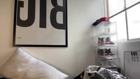 Snapshot of myke_esthetic chatting on 11, 9, 2025 Myke esthetic online show from 11, 9, 2025