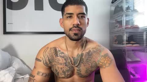 Snapshot of myke_esthetic chatting on 9, 10, 2025 Myke esthetic online show from 9, 10, 2025