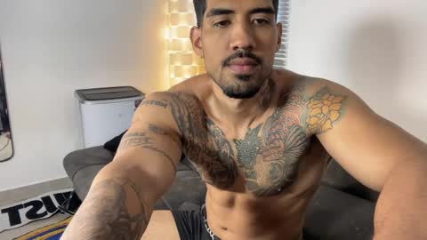 Myke esthetic online show from 16, 12, 2025