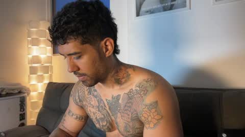 Myke esthetic online show from 16, 4, 2026