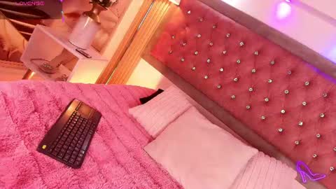 Snapshot of myladreams_ chatting on 17, 7, 2026 Myla online show from 17, 7, 2026