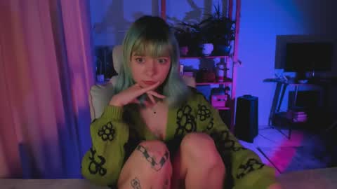 MylaFlores online show from 14, 4, 2026