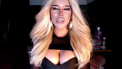 Snapshot of mylovingsofia chatting on 12, 7, 2026 GODDESS SOFIA take me private show or passwordshow i cum to you online show from 12, 7, 2026