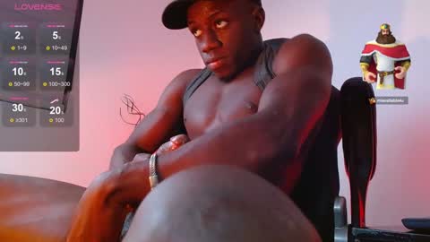 Snapshot of mylowallacee chatting on 20, 1, 2025 Mylo Wallace  online show from 20, 1, 2025