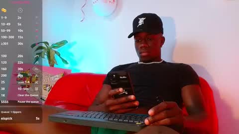 Snapshot of mylowallacee chatting on 21, 2, 2025 Mylo Wallace  online show from 21, 2, 2025