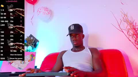 Snapshot of mylowallacee chatting on 7, 3, 2025 Mylo Wallace  online show from 7, 3, 2025