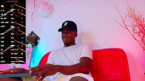 Snapshot of mylowallacee chatting on 9, 3, 2025 Mylo Wallace  online show from 9, 3, 2025
