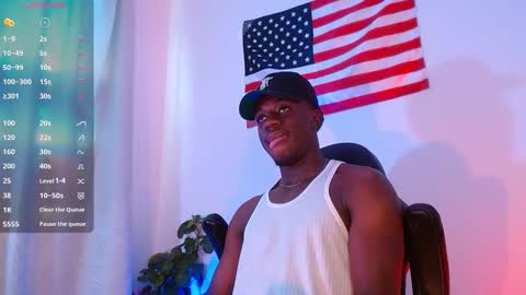 Snapshot of mylowallacee chatting on 17, 10, 2025 Mylo Wallace  online show from 17, 10, 2025