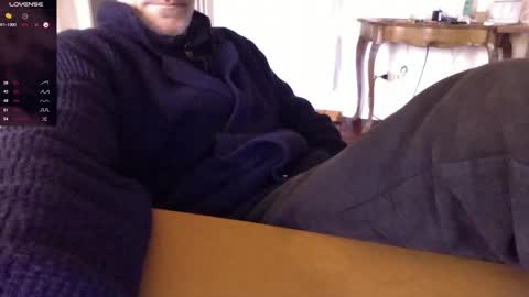 Bi sexy guy lovense hush is on private is open or password show tip if you like. online show from 2, 1, 2025