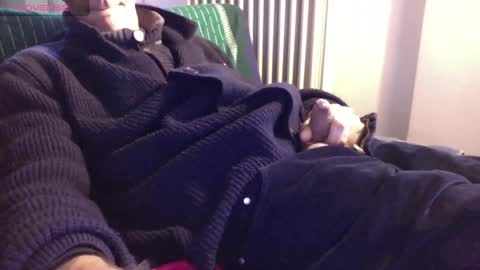 Bi sexy guy lovense hush is on private is open or password show tip if you like. online show from 5, 1, 2025