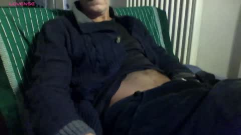 Bi sexy guy lovense hush is on private is open or password show tip if you like. online show from 17, 11, 2025