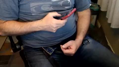 Just hanging out - No pressure online show from 18, 4, 2026