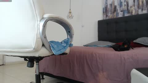 Snapshot of mysterious_girl42 chatting on 21, 1, 2025 No Name online show from 21, 1, 2025