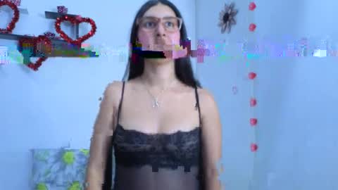 Mystery couple online show from 17, 4, 2026