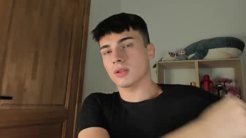 Evan Brown online show from 28, 10, 2025