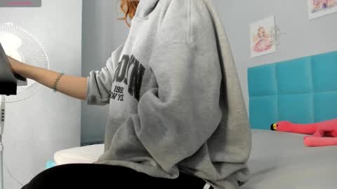 Snapshot of mystic_seduction chatting on 22, 9, 2025 Chloe online show from 22, 9, 2025
