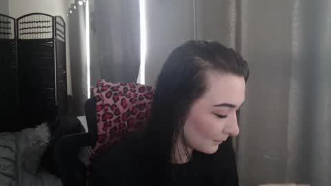 MysticMuse online show from 8, 3, 2025