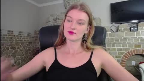 Snapshot of mysticvenus_ chatting on 23, 9, 2025 mysticvenus_ online show from 23, 9, 2025