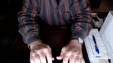 Snapshot of mytimeyourtimeourtime chatting on 27, 10, 2025 ItsTime online show from 27, 10, 2025