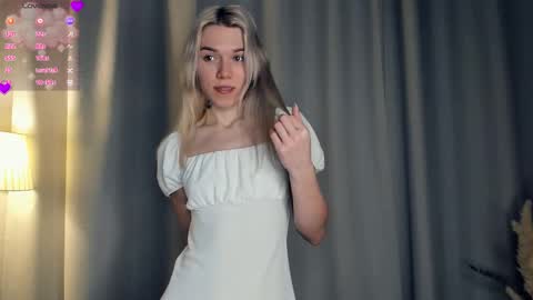 Snapshot of myviolet_rush chatting on 1, 11, 2025 Olivia or just olive online show from 1, 11, 2025