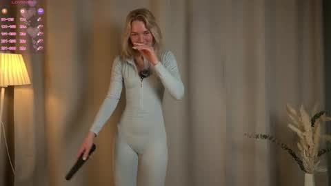 Snapshot of myviolet_rush chatting on 21, 2, 2026 Olivia or just olive online show from 21, 2, 2026