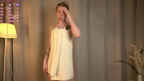 Snapshot of myviolet_rush chatting on 22, 2, 2026 Olivia or just olive online show from 22, 2, 2026