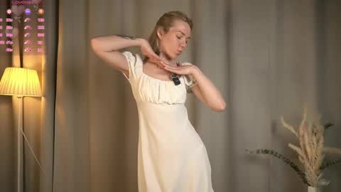 Snapshot of myviolet_rush chatting on 28, 2, 2026 Olivia or just olive online show from 28, 2, 2026