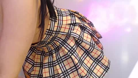 naamah_b online show from 23, 1, 2025