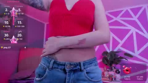 Snapshot of naath_ chatting on 20, 10, 2025 anny online show from 20, 10, 2025