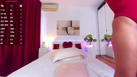 Nadia online show from 28, 3, 2026