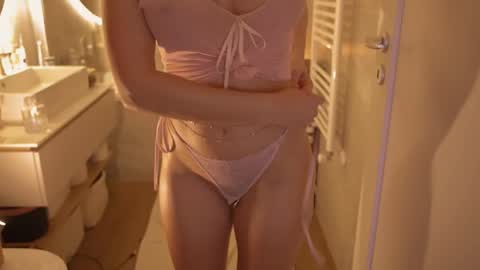 Nadia online show from 14, 11, 2025