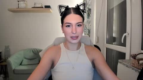 Nadiaaa006 online show from 1, 11, 2025