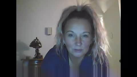 Snapshot of naenae937 chatting on 24, 2, 2025 naenae937 online show from 24, 2, 2025