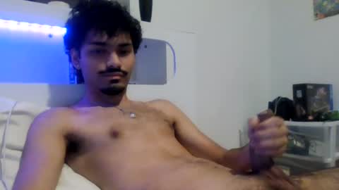 Snapshot of nah1511 chatting on 8, 8, 2026 Himmm online show from 8, 8, 2026