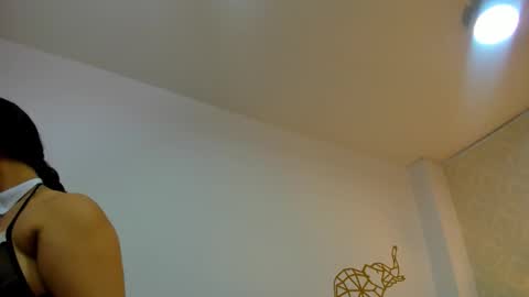 Nahia  online show from 28, 11, 2025