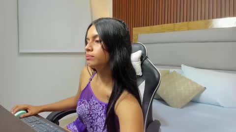 N A H I  online show from 30, 9, 2025