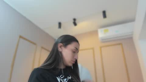 Nahimi online show from 2, 2, 2026