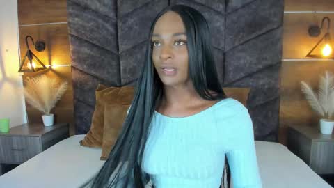  VICTORIA  online show from 4, 3, 2025