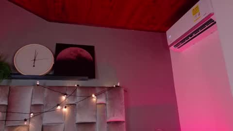 Snapshot of nahomicampbell_ chatting on 3, 2, 2026 VICTORIA online show from 3, 2, 2026