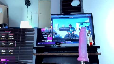   online show from 4, 3, 2025