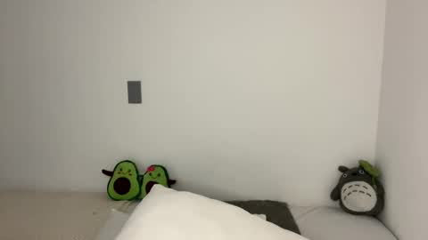 nahomy online show from 6, 4, 2026