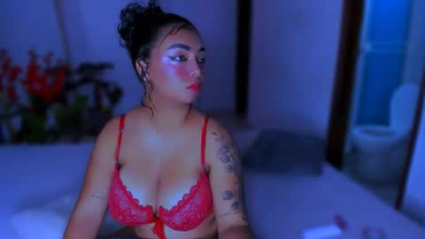 Snapshot of nahomy_ryans chatting on 8, 11, 2025 Nahomy online show from 8, 11, 2025