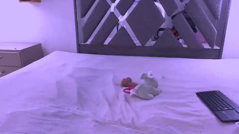 Snapshot of nahomy_ryans chatting on 11, 11, 2025 Nahomy online show from 11, 11, 2025