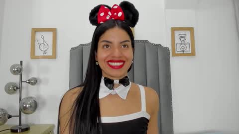 naia_cox online show from 30, 11, 2025