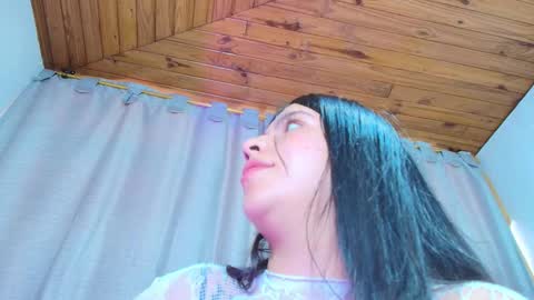 Snapshot of naia_x chatting on 29, 9, 2025 Naia x online show from 29, 9, 2025