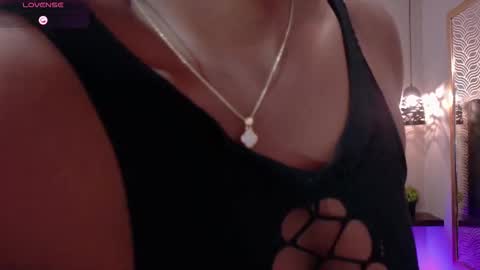 Snapshot of naiaramasson_ chatting on 25, 2, 2026 naiaramasson_ online show from 25, 2, 2026