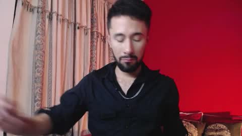 Snapshot of nainpaulo chatting on 9, 11, 2025 nainpaulo online show from 9, 11, 2025