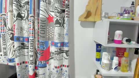 Natalia Flores online show from 1, 4, 2026